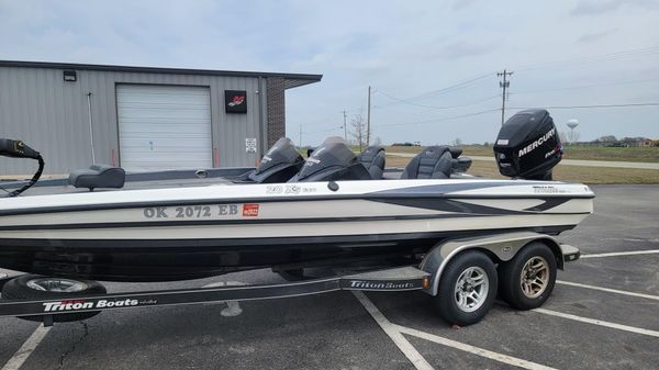 Triton 20XS