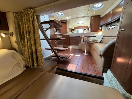 Crownline 350 image