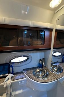 Crownline 350 image