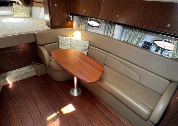 Crownline 350 image