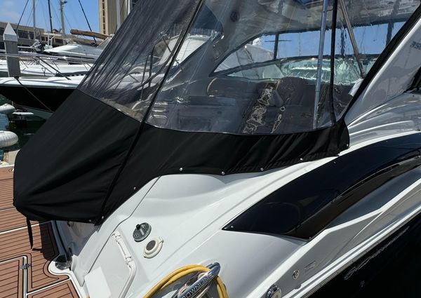 Crownline 350 image