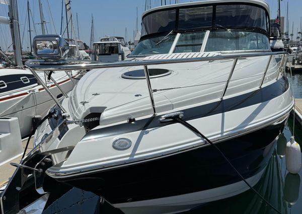 Crownline 350 image