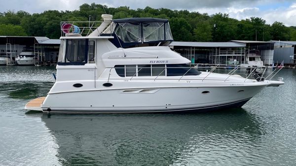 Silverton 422 Motor Yacht 