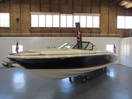 Chris-Craft Launch 27 image
