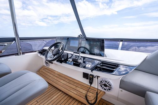 Princess Yachts F65 image