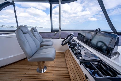 Princess Yachts F65 image