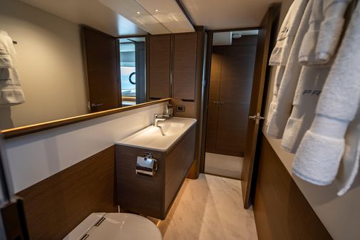 Princess Yachts F65 image