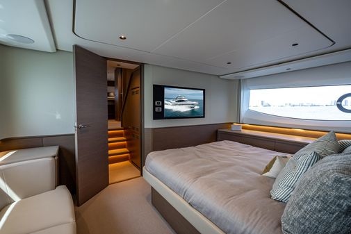 Princess Yachts F65 image