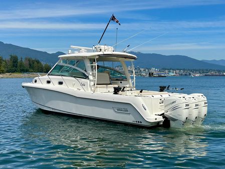 Boston Whaler 345 Conquest image