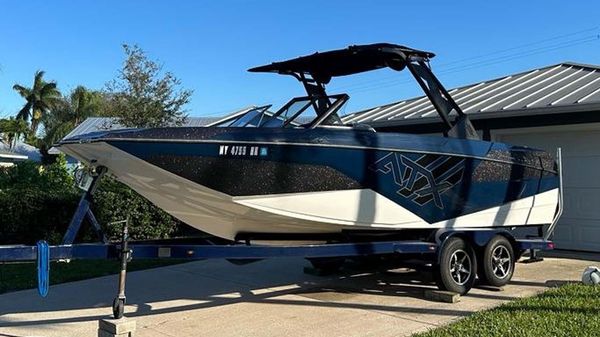 ATX Surf Boats Tige 24 Type-S