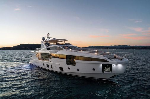 Azimut Grande 32M image