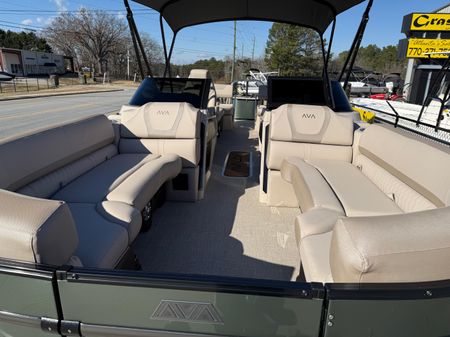 Avalon CATALINA-QUAD-LOUNGER-SHIFT-WINDSHIELD image