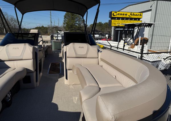 Avalon CATALINA-QUAD-LOUNGER-SHIFT-WINDSHIELD image