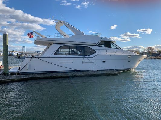 Bayliner 5788 Pilot House Motoryacht - main image