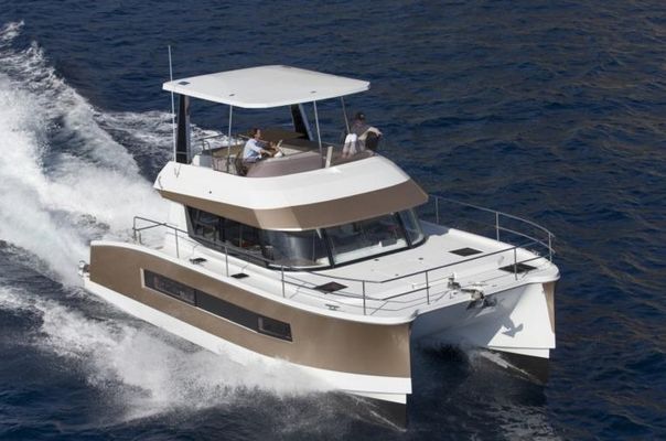 Fountaine Pajot Motor Yacht 37 - main image