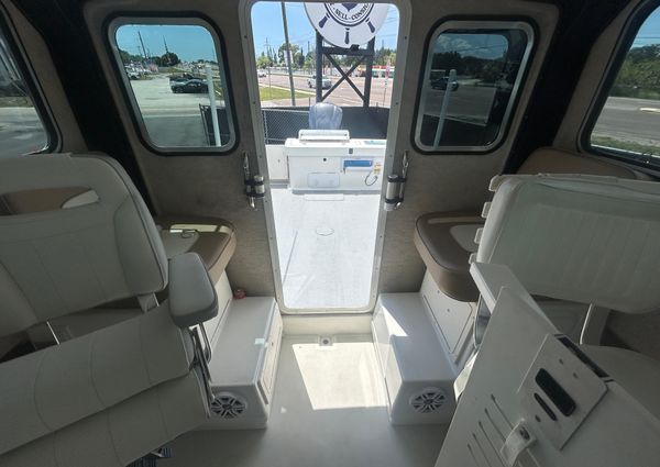 Parker 2520-XLD-SPORT-CABIN image