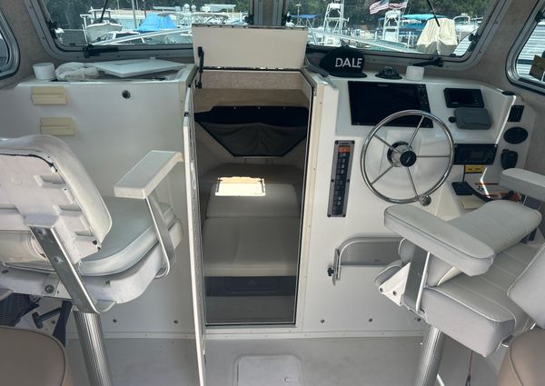 Parker 2520-XLD-SPORT-CABIN image