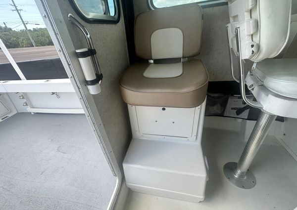 Parker 2520-XLD-SPORT-CABIN image