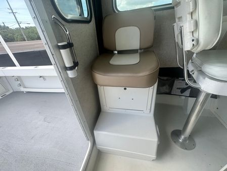 Parker 2520-XLD-SPORT-CABIN image