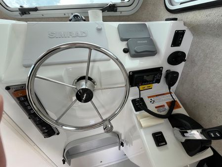 Parker 2520 XLD Sport Cabin image