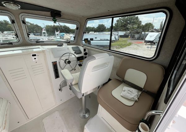 Parker 2520-XLD-SPORT-CABIN image