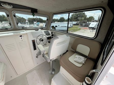 Parker 2520-XLD-SPORT-CABIN image