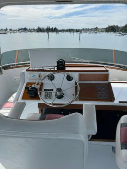 Chris-Craft 422 Commander image