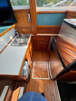 Chris-Craft 422 Commander image