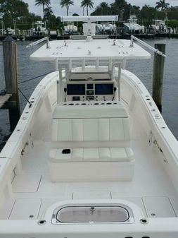 Invincible 39 Center Console image