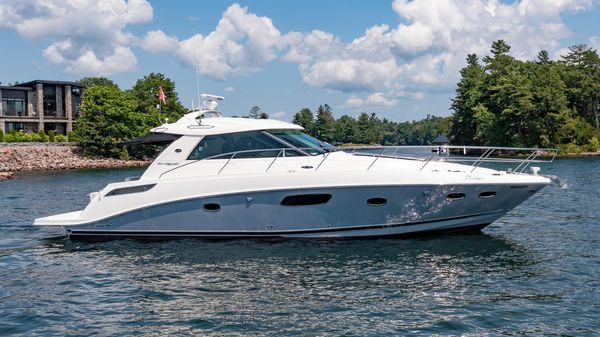 Sea Ray 450 Sundancer 