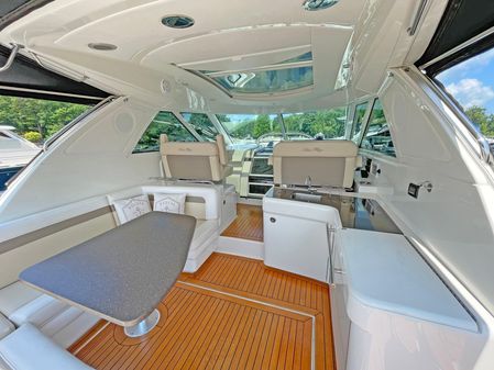 Sea Ray 450 Sundancer image