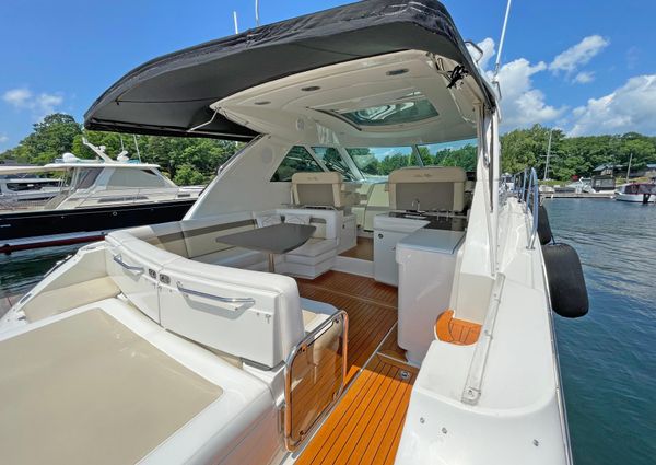 Sea Ray 450 Sundancer image