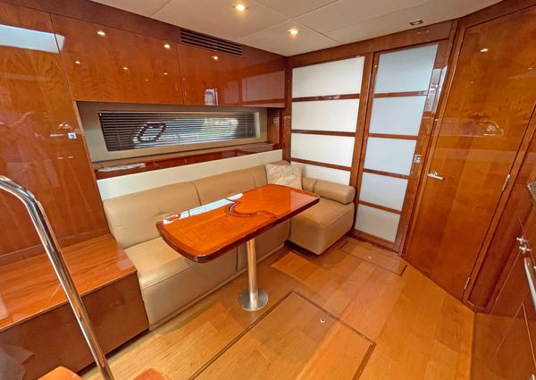 Sea Ray 450 Sundancer image