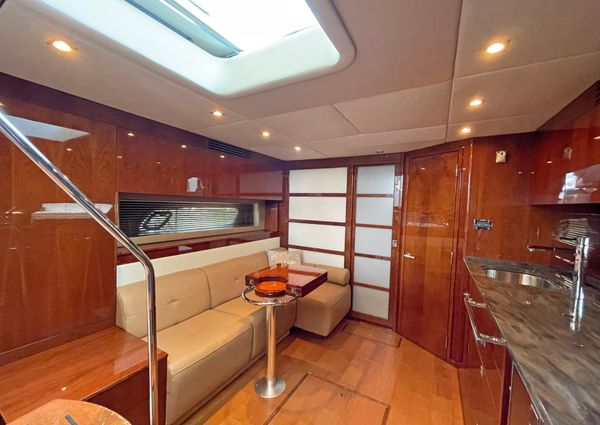 Sea Ray 450 Sundancer image