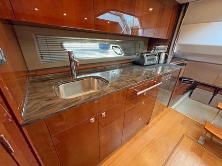 Sea Ray 450 Sundancer image