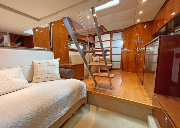 Sea Ray 450 Sundancer image