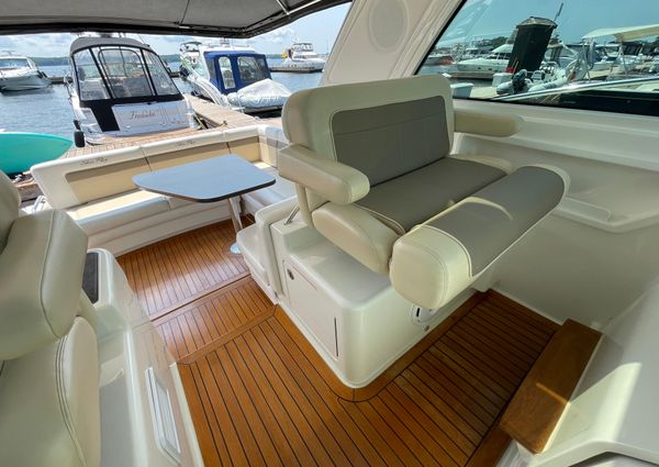 Sea Ray 450 Sundancer image