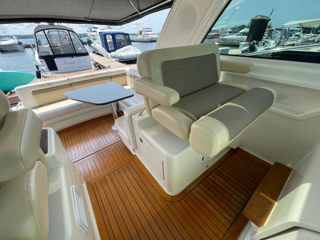 Sea Ray 450 Sundancer image