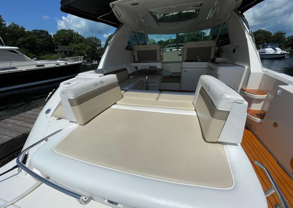 Sea Ray 450 Sundancer image