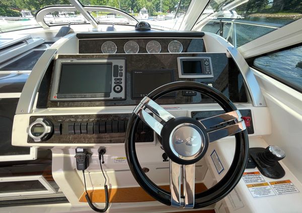 Sea Ray 450 Sundancer image