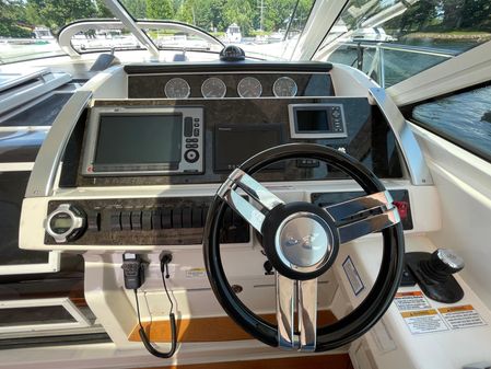 Sea Ray 450 Sundancer image