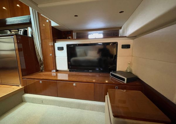 Sea Ray 450 Sundancer image