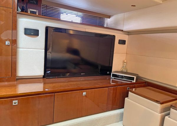 Sea Ray 450 Sundancer image