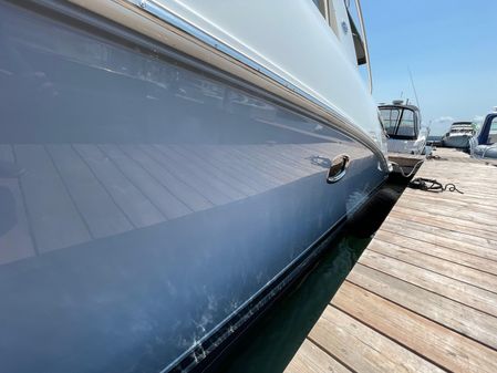 Sea Ray 450 Sundancer image