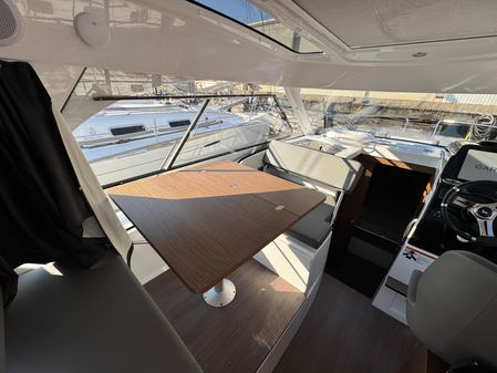 Beneteau Antares 9 image