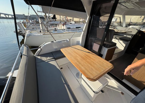 Beneteau Antares 9 image