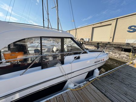 Beneteau Antares 9 image