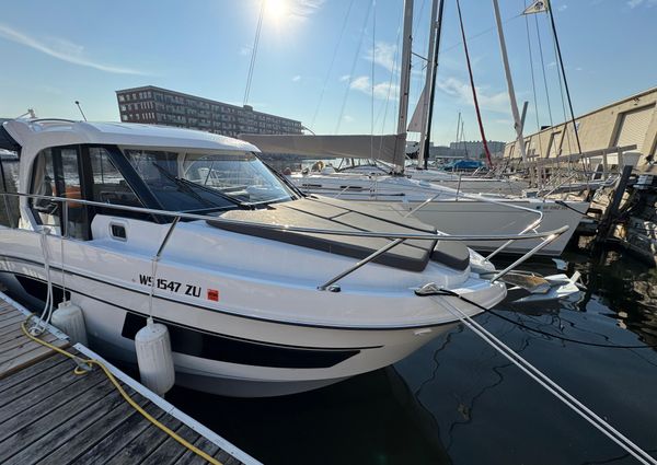 Beneteau Antares 9 image