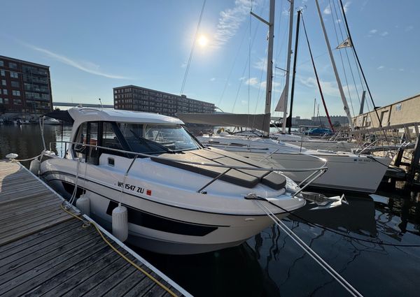 Beneteau Antares 9 image