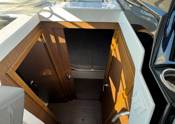 Beneteau Antares 9 image